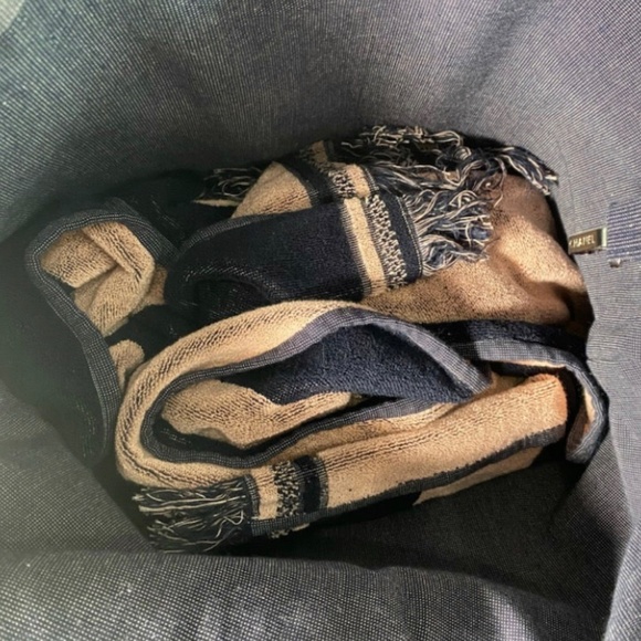 Authentic Chanel Coco Beach Set in Pink & Navy Bag Pouch & Towel - Picture 7 of 15